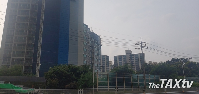 행정안전부와 국세청은 부동산 허위매물 차단을 위해 협업을 통해 온라인에서 사업자 확인이 가능토록 자료를 오픈카로 했다.(사진은 자료러 이 기사와 관련 )없음