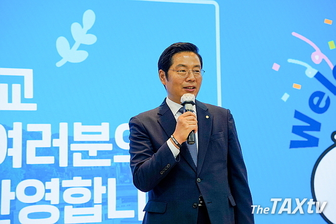 구재이 한국세무사회 회장은 인사말을 통해, "4차산업혁명 시대에도 세무회계 분야의 전문인력으로 성장할 수 있는 세무사 사무소 취업을 자신 있게 추천한다"고 말했다. (사진제공: 한국세무사회)