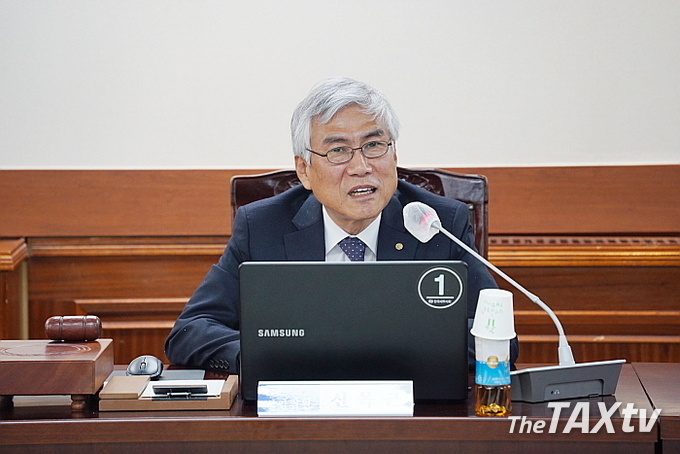 제34대 선거관리위원장에 위촉된 심목근 위원장. (사진: 한국세무사회)